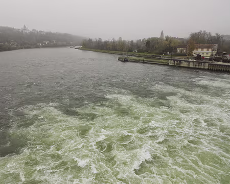 PXL003 Traversée de la Seine sur le barrage du Coudray-Montceaux