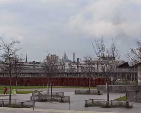 PXL041 Vue sur le Sacré-Coeur depuis la rue d'Aubervilliers