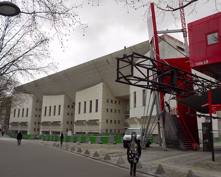 PXL059 Cité de la Musique conçue par l'achitecte Portzamparc (1995)