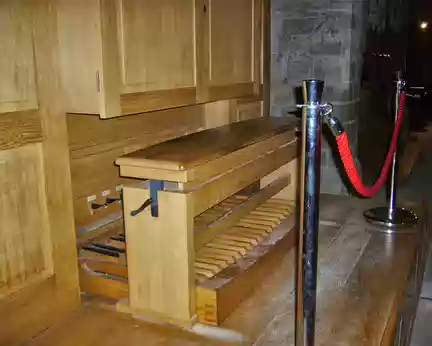 PXL015 L'orgue mécanique de l'église a été construit en 2006