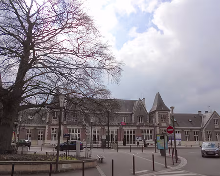 PXL000 Gare de Beauvais de style néo-médiéval (1860)