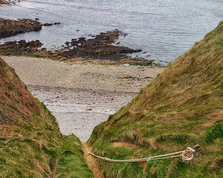 ouf ! Ce n'est pas notre chemin ouf ce n'est pas par là...