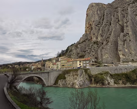 PXL010 La Durance et le Rocher de la Baume