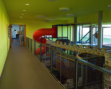 200 Il y a même un espace de jeu