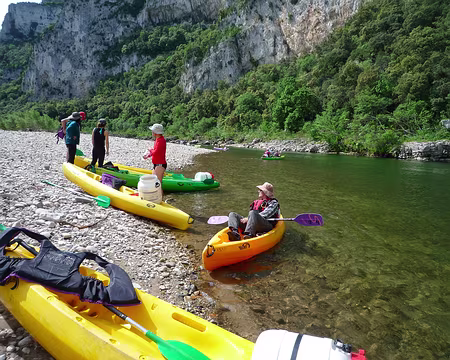 PXL054 Dimanche : journée kayak sur l'Ardèche