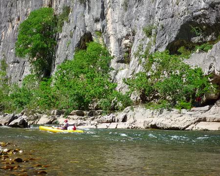 PXL077 Echoué sur un banc de cailloux ...