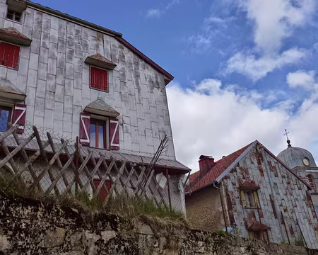 PXL043 REPRESENTATION