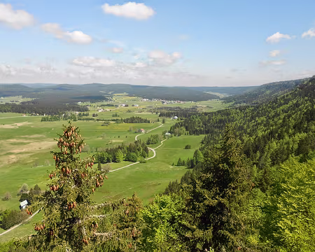 PXL044 Au loin, Chapelle-des-Bois