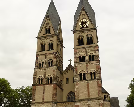 PXL251 basilique St Castor