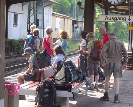 PXL042 l'attente du train