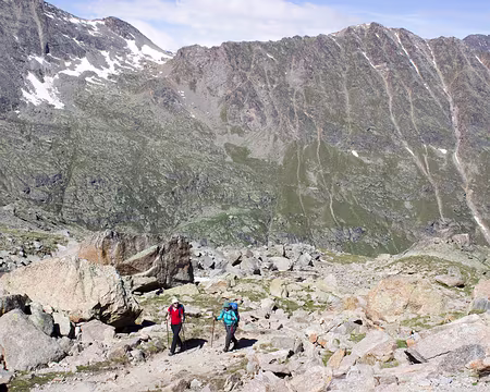 IMG_9931 petite montée dans la moraine...
