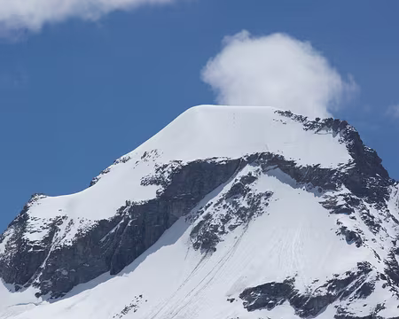 FM9A1103 Le Ciarforon. Les deux alpinistes sont presque arrivés sur la crête sommitale