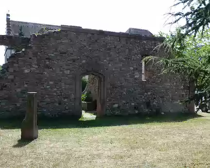 PXL126 Ruines du cloître construit entre 1682 et 1686