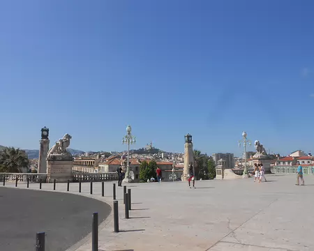 PXL000 Marseille, depuis l'esplanade de la gare St-Charles