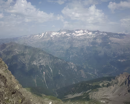 2015_07_04_16h4345 Au fond à droite, la Meije et le Rateau