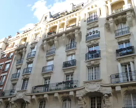 PXL017 Immeuble primé au concours des façades de Paris en 1911, rue de Charenton