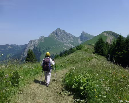 PXL009 Sur les crêtes après le Mont Baron