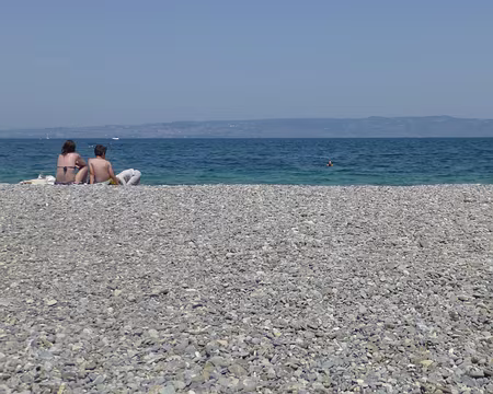 PXL064 Baignade à Evian : eau à 26° (source 24ch)