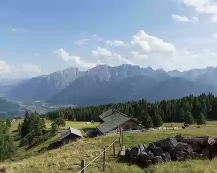 FM9A0959 Vue imprenable sur les Dolomites au sud