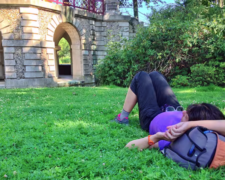 2 aout 2015 - 7 La sieste, avant de reprendre le train