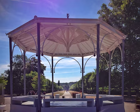 2 aout 2015 - 8z1772 L’esplanade et le kiosque de l’Isle Adam