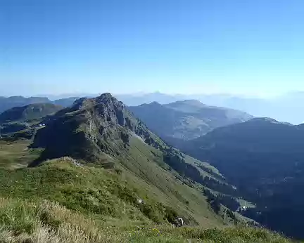 PXL021 Vue depuis la pointe de Chésery, la Suisse à droite