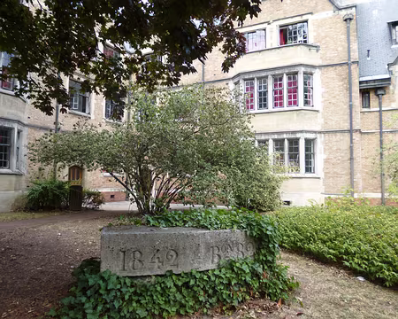 PXL006 Reste du bastion 82 de la ceinture de Thiers