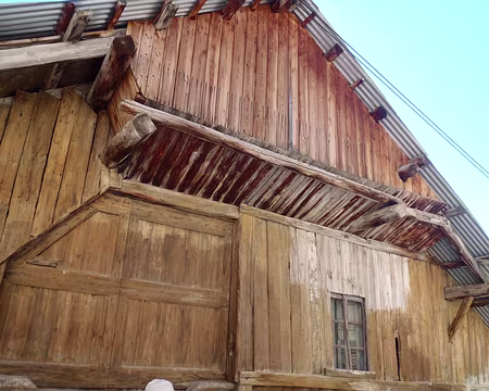 PXL037 Agencement ingénieux de poutres