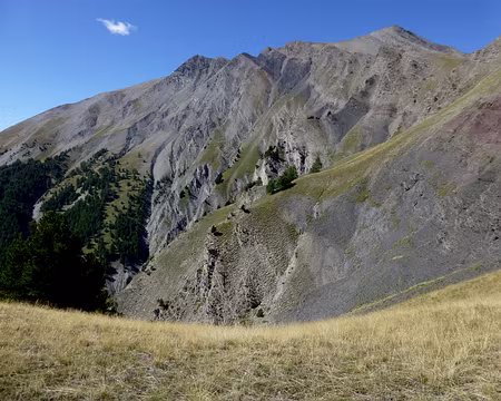 PXL042 Difficile d'imaginer où passe le chemin.