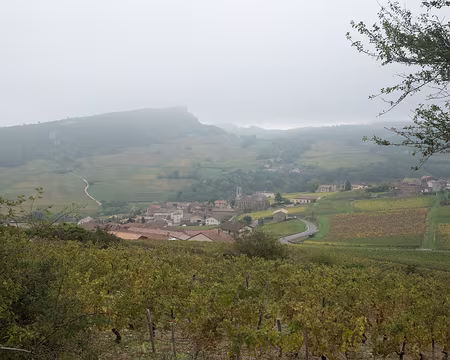 2015_10_10_13h4220 ... avec vue sur la Roche de Solutré et Vergisson...