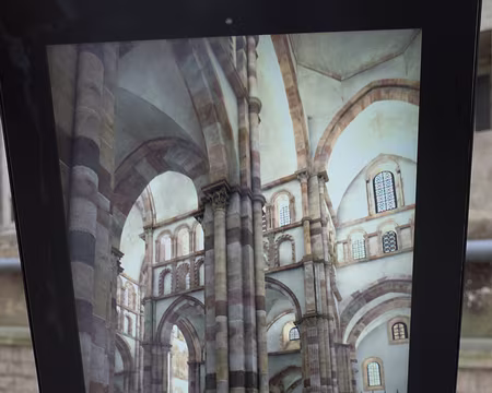 2015_10_11_16h0008 ... après la Révolution, les pierres ayant été vendues