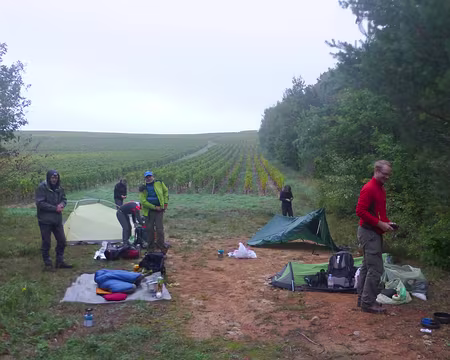 PXL001 Bivouac vite fait vendredi soir, à 2 km de l'arrivée du TGV ...