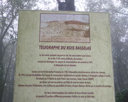 PXL020 Il n'en reste pas grand chose et par temps de brouillard, ce ne devait pas être commode !
