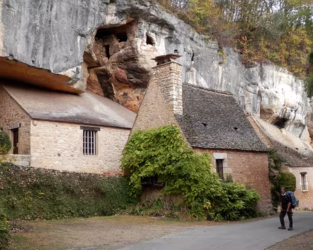 PA260160 musée et grotte du sorcier