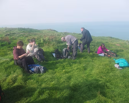 Pique-nique et sieste (un peu frisquette mais ensoleillée !) Pique-nique et sieste (un peu frisquette mais ensoleillée !).