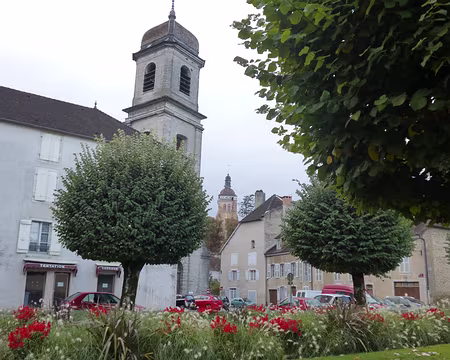 PXL011 Clocher de la collégiale Notre-Dame et le clocher de l'église St-Just