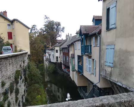 PXL015 La Cuisance et le reste de la première arche de l'ancien pont