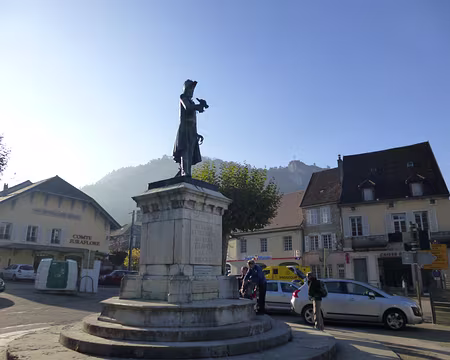PXL037 Statue de Jean-Pierre Travot (1767-1836) né à Poligny, général de la Révolution et de l'Empire