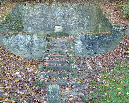 PXL049 Ancienne cour de la Solitude