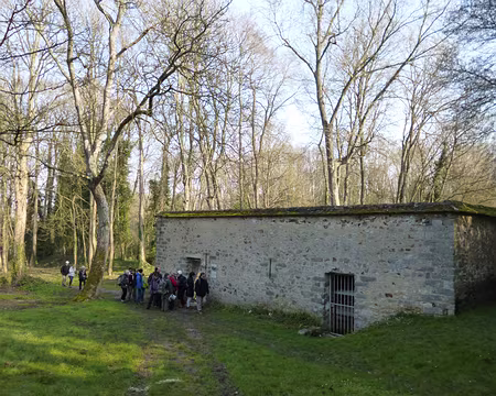 PXL000 Le lavoir de Bois-le-Roi ou lavoir du ru du Paton...