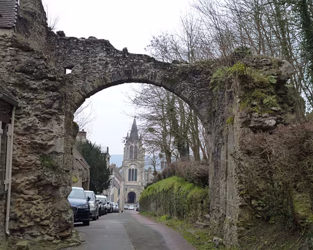 PXL009 La Porte Bardoul servit, au XVIè s. d'entrée du château.