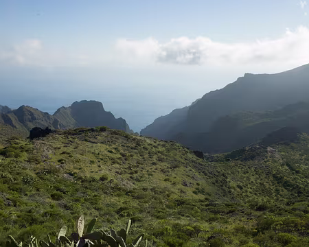 2016_04_24_18-53-20 En route pour notre auberge de Teno, avec nos deux voitures de location