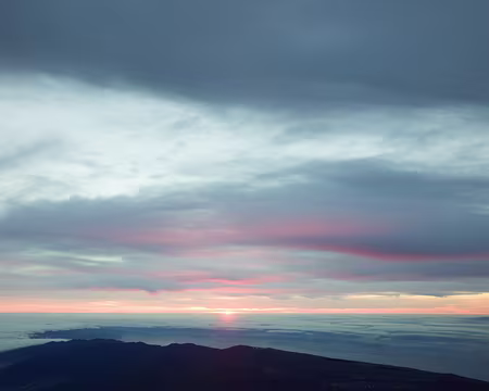 2016_04_28_07-20-48 Lever de soleil nuageux, Gran Canaria à droite