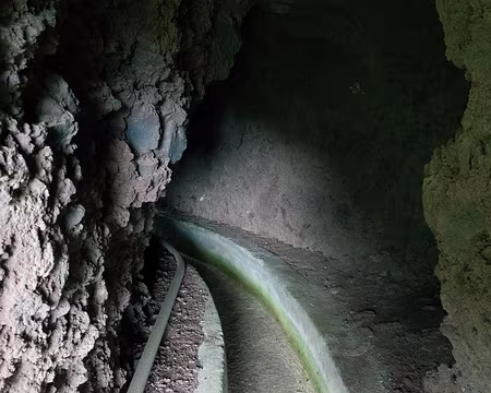 2016_05_01_15-44-24 Le canal entre dans un tunnel