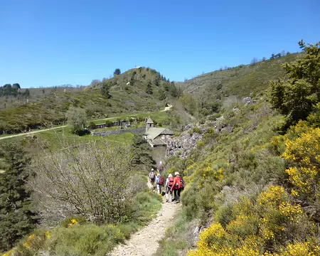 PXL011 Eglise St-Illide