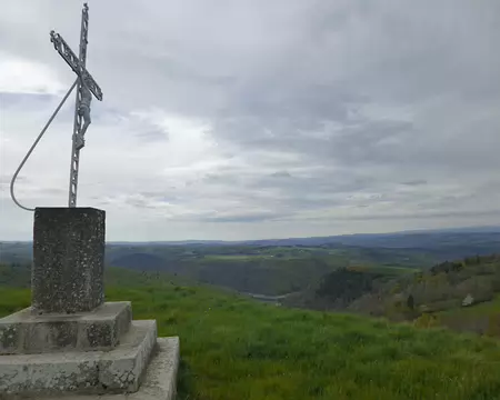 PXL027 Vallée de la Truyère, Croix de Montchanson.