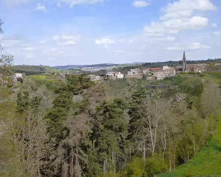 PXL046 Saint-Georges surplombant la vallée de l'Ander.