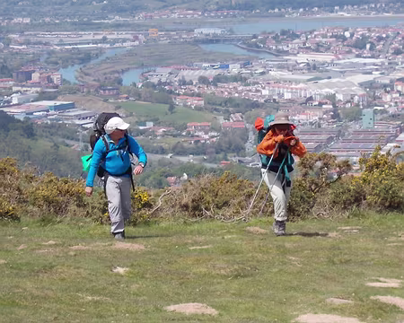 PXL009 Hendaye (France à droite) et Irun (Espagne) à gauche, séparés par la Bidassoa.