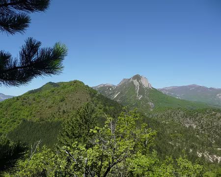 005 Vue au-dessus du col de la Mairie