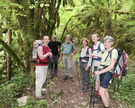 Jour 5 06072016 1218 (Danielle) un groupe CAF dans la mousse